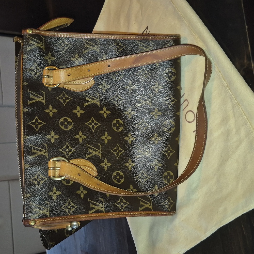 Authentic Louis Vuitton Brown and Tan Monogram Handbag - Picture 2 of 15